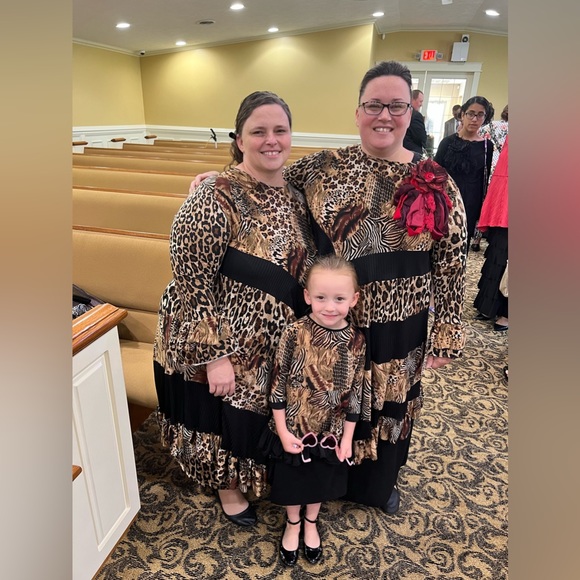 Meet your Posher, Kimberly - Picture 3 of 10